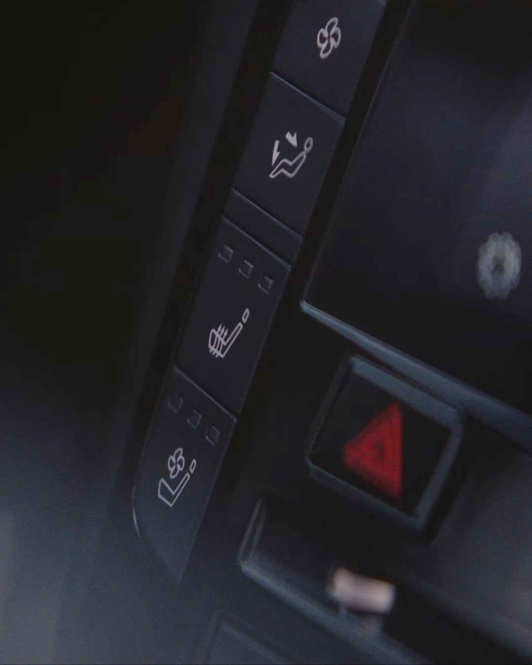 Punto de acceso Wi-Fi en el automóvil INFINITI QX50 2025 para una fácil conectividad de dispositivos mientras viaja